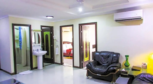 Люкс Urban Rose Hotel & Apartments