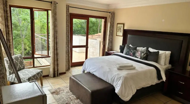 37 On Eagles, Boek Hotel Hartbeespoort 