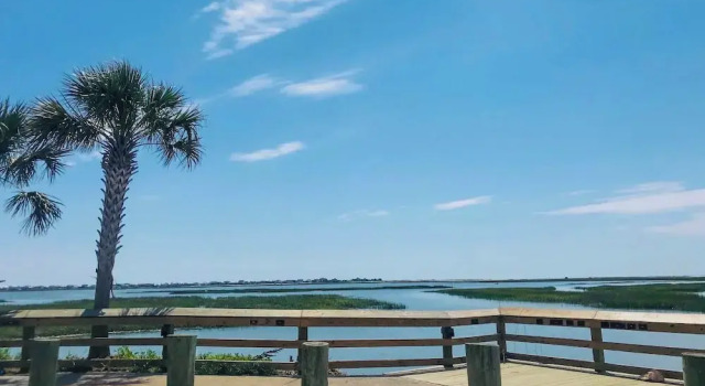 Апартаменты с 2 комнатами Coastal Vacation Rental - 2 Mi to Huntington Beach
