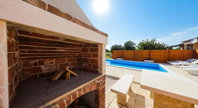 Вилла Villa Stone House with Pool