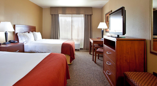 Двухместный номер Standard Holiday Inn Express Hotel & Suites Lewisburg by IHG