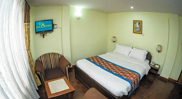 Номер Standard Hotel Encounter Nepal & Spa