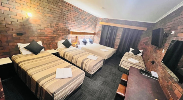 Семейный номер Standard c 1 комнатой Two Rivers Motel