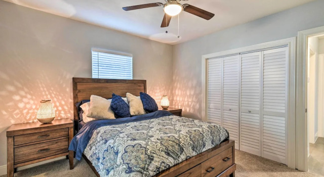 ~ 2 Mi to Pleasure Pier: Home in Galveston!, Book Feriehus Sommerhuse i Houston, Hytte