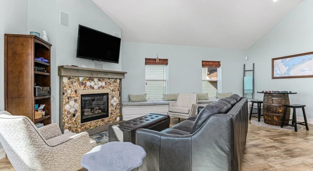 1 Holiday 4 Bedroom Home by RedAwning, Book Feriehus Bolivar Peninsula Houston