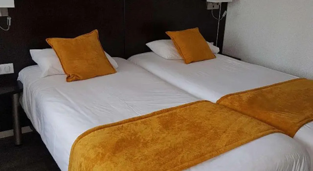 Номер Standard с балконом Kyriad Lille Est - Hem
