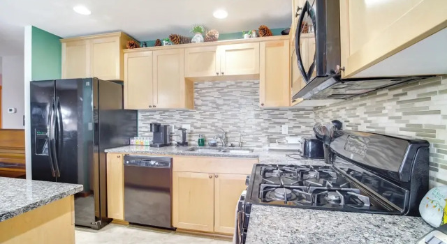Welcoming Medford Home Near Parks & Downtown!, Prenota Casa vacanze Hotel a Oregon con parcheggio, Parcheggio