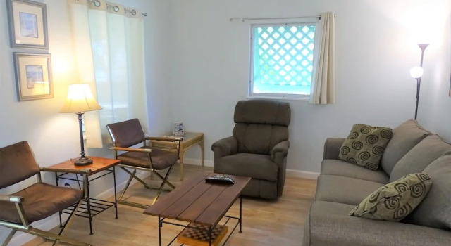 Sea Club II - Unit 4A 1 Bedroom 1 Bathroom Villa, Забронировать Вилла Отели Сиеста-Ки с парковкой, Парковка