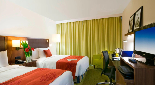 Семейный номер Standard Courtyard by Marriott Paris Saint Denis
