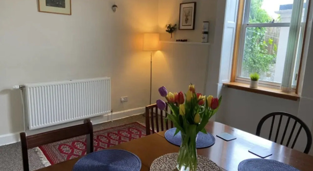 Cosy 2 Bedroom Home in Edinburgh in a Great Location, Забронировать Отель Отели Эдинбурга 3 звезды, рядом с Dean Village, 3*