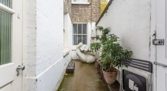 Modern 2 Bedroom Flat in Central London