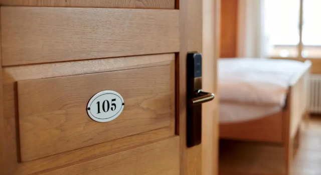 Двухместный номер Standard FLÜHLI Hotel Kurhaus