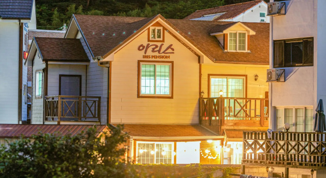 Geojae ireece Pension, Prenota Hotel Geoje Sud Gyeongsang