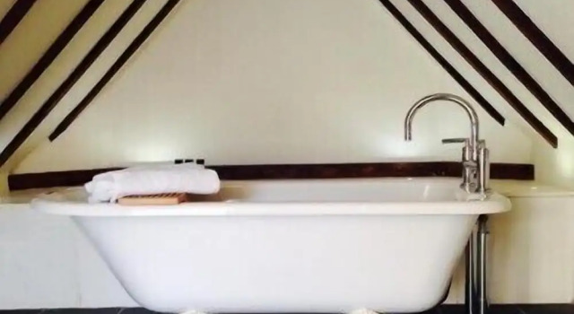Номер Executive Manor Hotel