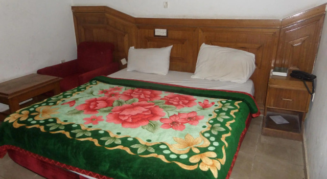 Chesbury Hotel
