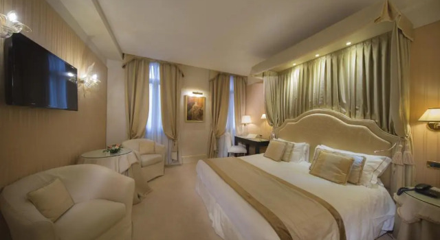 Двухместный номер Deluxe Hotel A La Commedia