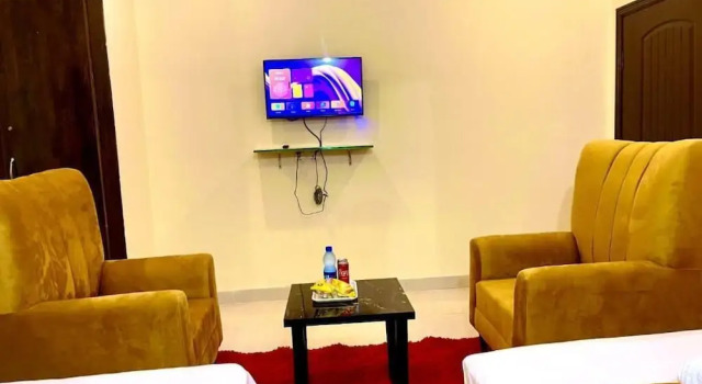 Go Guest House Lahore