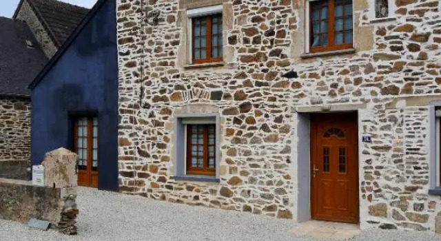 Maison de 3 chambres avec jardin clos et wifi a Quettehou, Reserva ahora Hotel Quettehou 