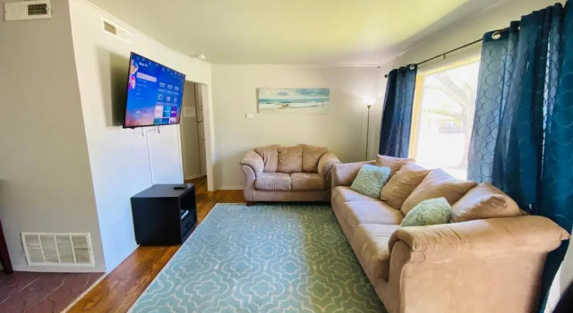 Коттедж с 3 комнатами The Cozy Casa near Highway 74
