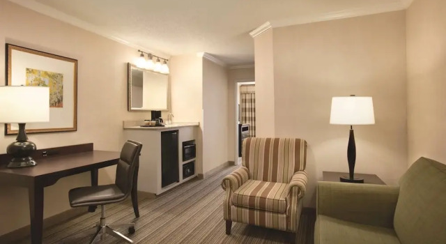 Люкс c 1 комнатой Country Inn & Suites By Radisson, Atlanta Airport North, GA
