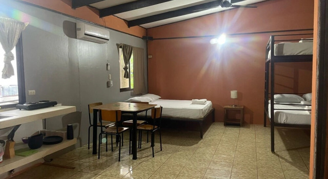 Be My Guest Cabinas, Забронировать Гостевой дом Отели в центре Кауита, в центре, Парковка, недорого