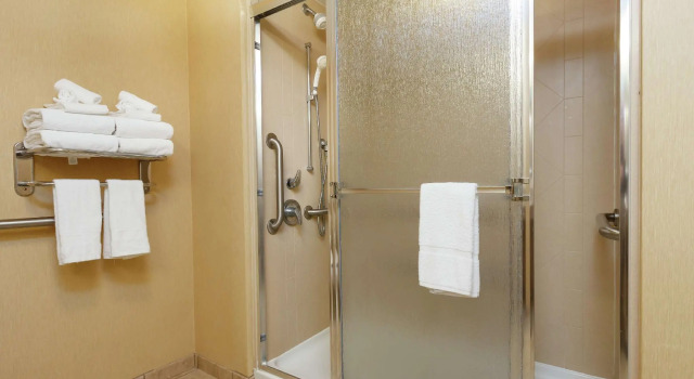 Двухместный номер Standard Hampton Inn & Suites Navarre