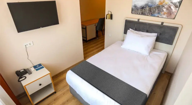 Agate Hotel