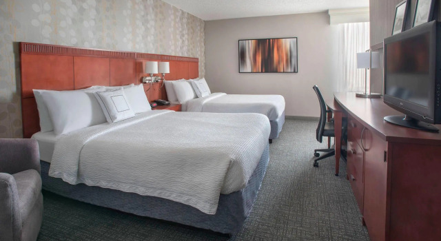 Четырёхместный номер Standard Courtyard by Marriott Wilmington Downtown