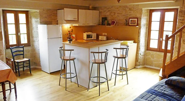 Holiday Home Maison Bonneval Chapelle aux Saints, Rezerwuj Dom wakacyjny Wille w Correze, Willa