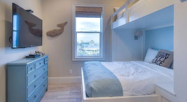 La Mer 6 Bedroom Holiday Home by Five Star Properties