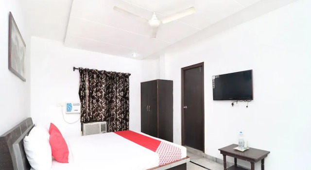 OYO 14985 Hotel S K, Book Hotel Ludhiana Punjab