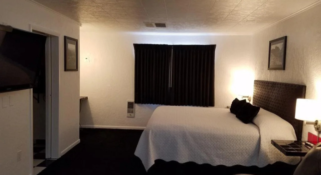 Rocket Motel