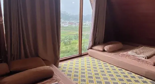 Padangsari Cabin House