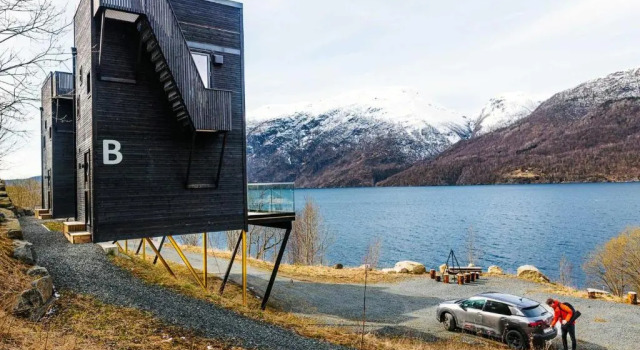 Люкс Mikrohyttene i Åkrafjorden