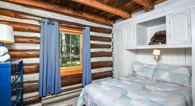 Tucked Inn 4 Bedroom House