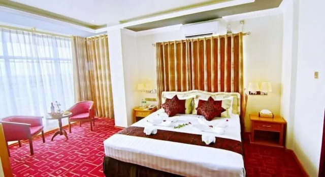 Люкс Myat Nan Yone Hotel