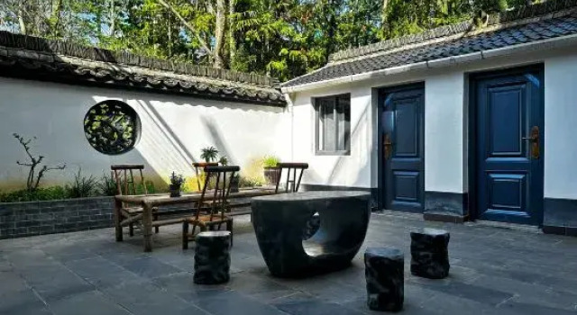 Taohuatan Xixuan Mengge Homestay (Taohuatan Scenic Area), Rezerwuj Hotel Xuancheng Anhui