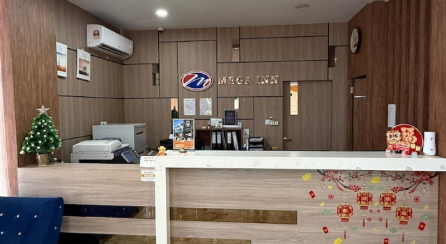 OYO 91290 Cozitel, Rezerwuj Hotel Hotele w Sarawak z parkingiem, Parking