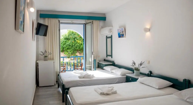Четырёхместный номер Standard Hotel Aegeon