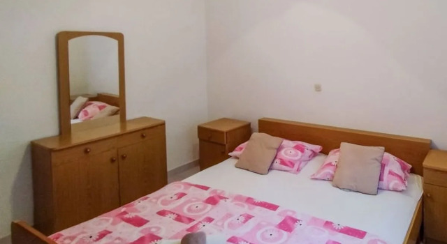 Apartment Antun Cala Tuent 34452, Prenota Appartamento Prigradica 