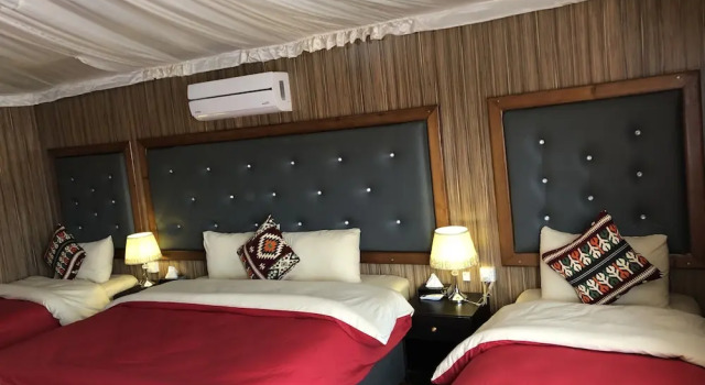 Четырёхместный номер Deluxe Sharah Luxury Camp
