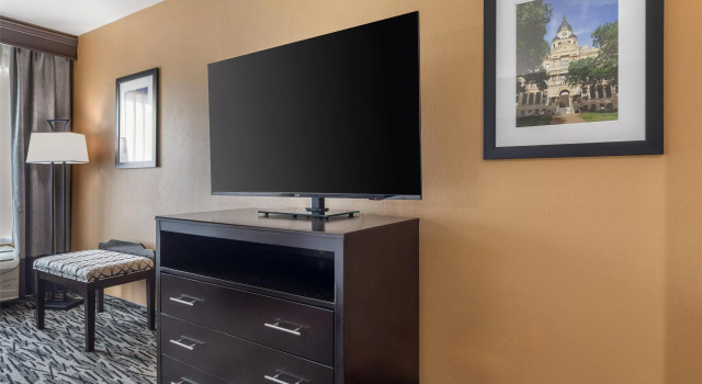 Четырёхместный люкс Best Western Plus Denton Inn & Suites
