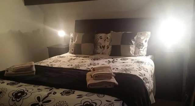 Lindores B&B, Prenota Bed & breakfast Todmorden West Yorkshire