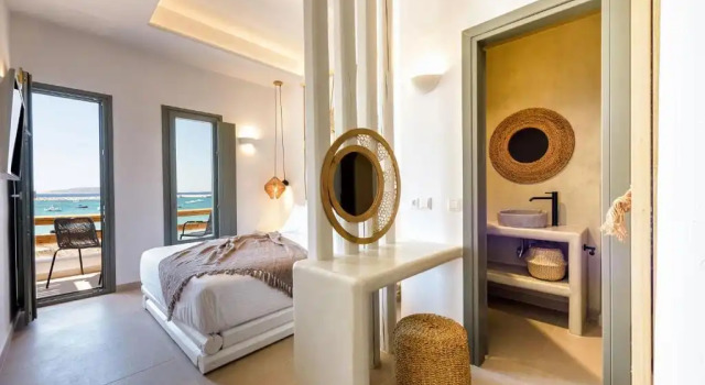 Acoya Residences, Prenota Hotel Aliki Paro