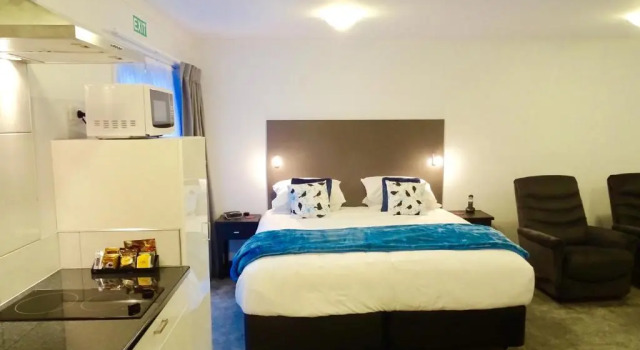 Апартаменты BKs Premier Motel Hamilton