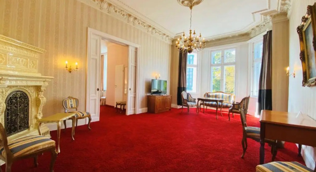 Полулюкс Deluxe Hotel Kaiserhof