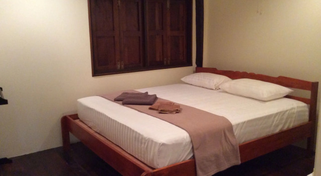 Shine Talay Guesthouse
