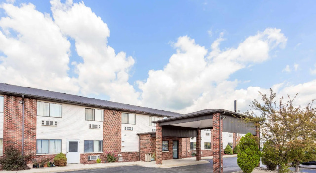 Номер Deluxe Super 8 by Wyndham Bourbonnais/Kankakee Area