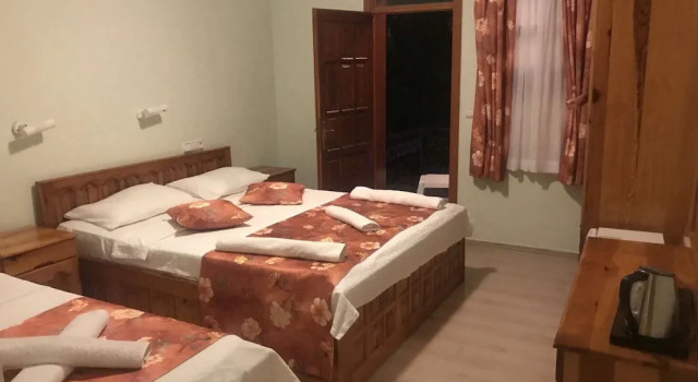 Трёхместный семейный номер Standard с балконом Dalyan Yunus Hotel