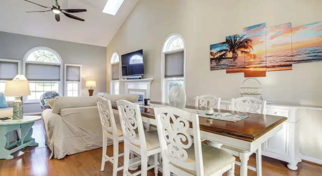Коттедж 2 Mi to Bethany Beach: Family Retreat w/ Sunroom!